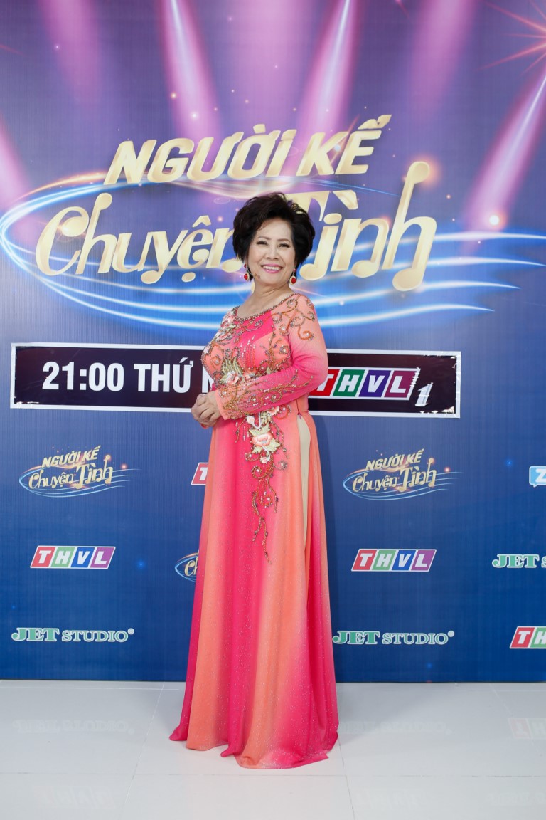 Nữ danh ca cho biết nhiều năm qua khi ngồi ghế nóng các chương trình về dòng nhạc trữ tình, bolero, cô biết ơn các ca sĩ trẻ yêu mến dòng nhạc xưa, các tiết mục như đưa cô quay ngược thời gian, trở về quá khứ. 