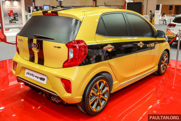 Nằm dưới nắp ca-pô của Kia Picanto thế hệ mới là một khối động cơ 4 xi-lanh, dung tích 1.25L, DOHC, sản sinh ra công suất 83 mã lực ở vòng tua 6.000 vòng/phút và mô-men xoắn cực đại 122 Nm ở 4.000 vòng/phút, đi kèm là hộp số tự động 4 cấp. 