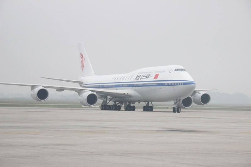 Ông Tập tới Hà Nội sau khi tham dự Tuần lễ APEC tại Đà Nẵng. Chuyến thăm dự kiến diễn ra trong hai ngày 12 và 13-11. 