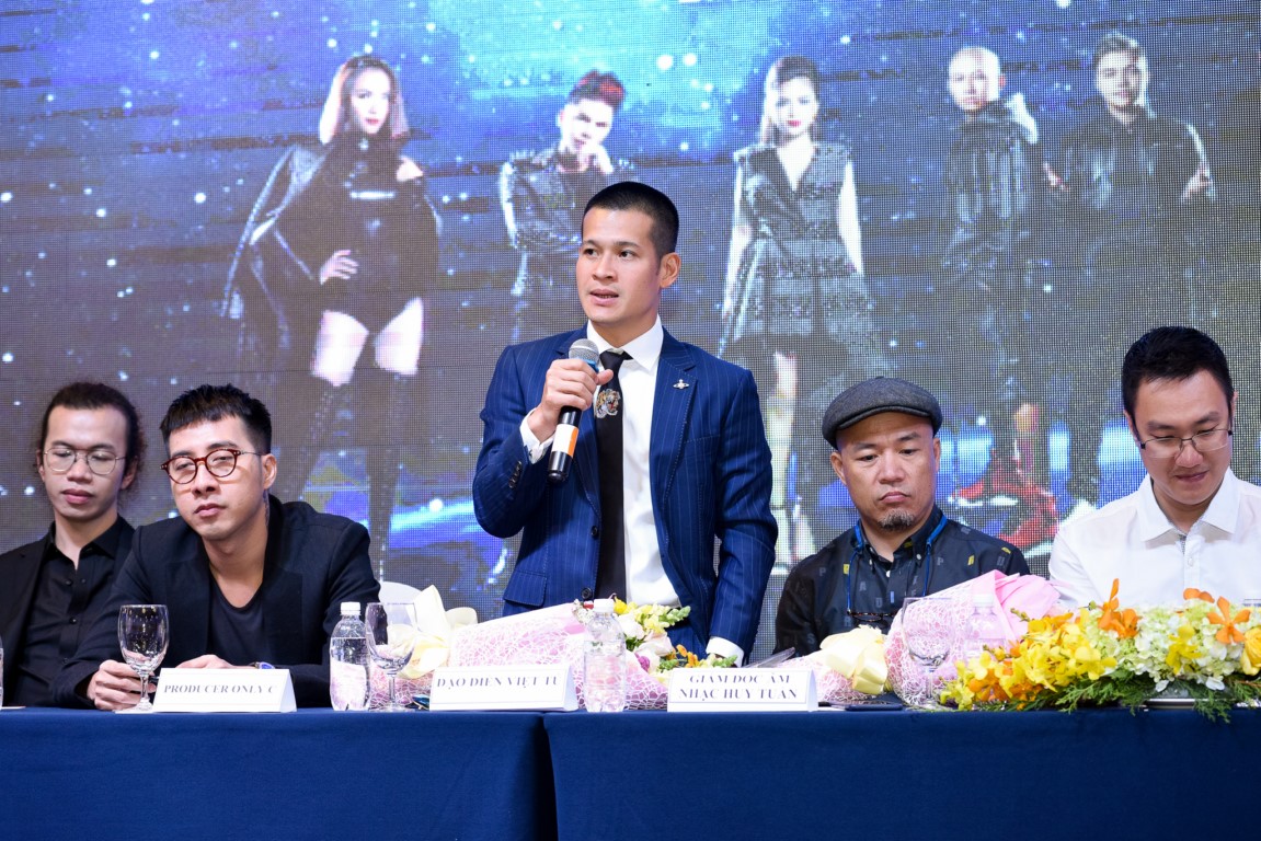 Việt Tú