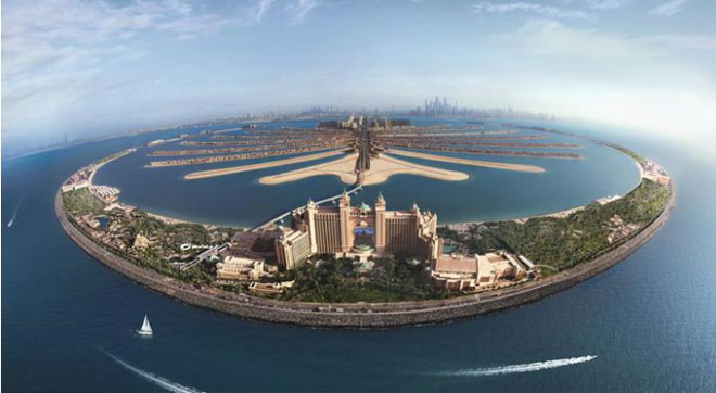 Trò chơi đáng sợ này nằm trong một tổ hợp khách sạn 5 sao Atlantic tại đảo cọ Jumeirah. Khách sạn đẹp nhất Dubai này thu hút nhiều du khách không chỉ đến ở mà còn đến tham quan thủy cung khổng lồ bên trong.