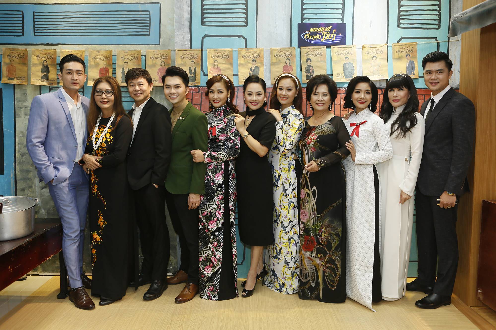 6 thí sinh tham gia và Ban Giám Khảo