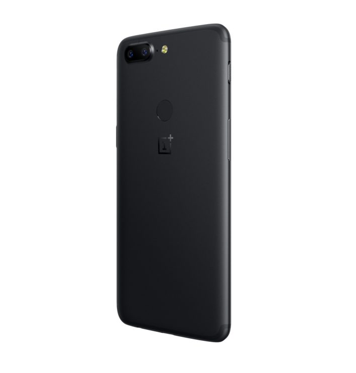Uy tín của OnePlus cũng có thể bị ảnh hưởng khi mà một ứng dụng được tìm thấy trên smartphone của hãng có thể đã được sử dụng để truy cập vào thiết bị và qua mặt cả các tính năng bảo mật tiên tiến. OnePlus cho biết sẽ cung cấp một cập nhật để loại bỏ các mối nguy mối đe dọa tiềm năng.