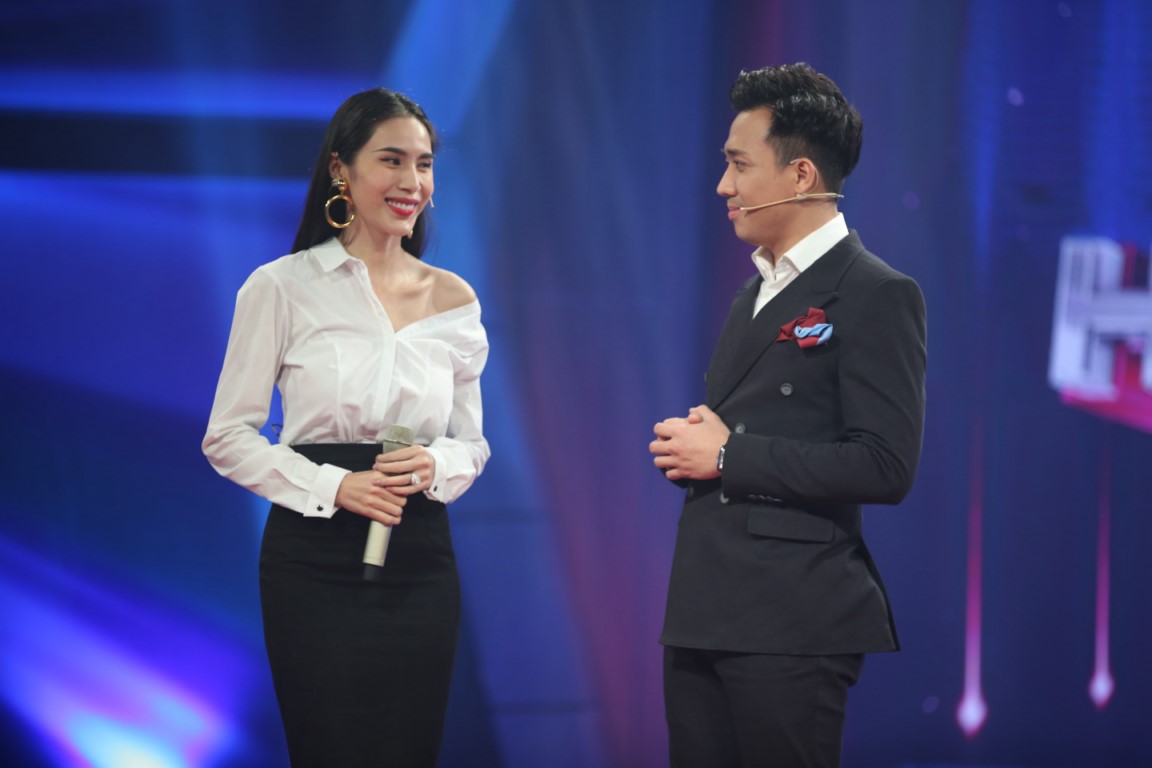 Thủy Tiên từng muốn giải nghệ vì bị tung ảnh nóng