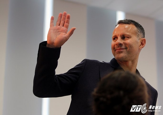 Ryan Giggs hứa giúp Việt Nam dự World Cup 2030!
