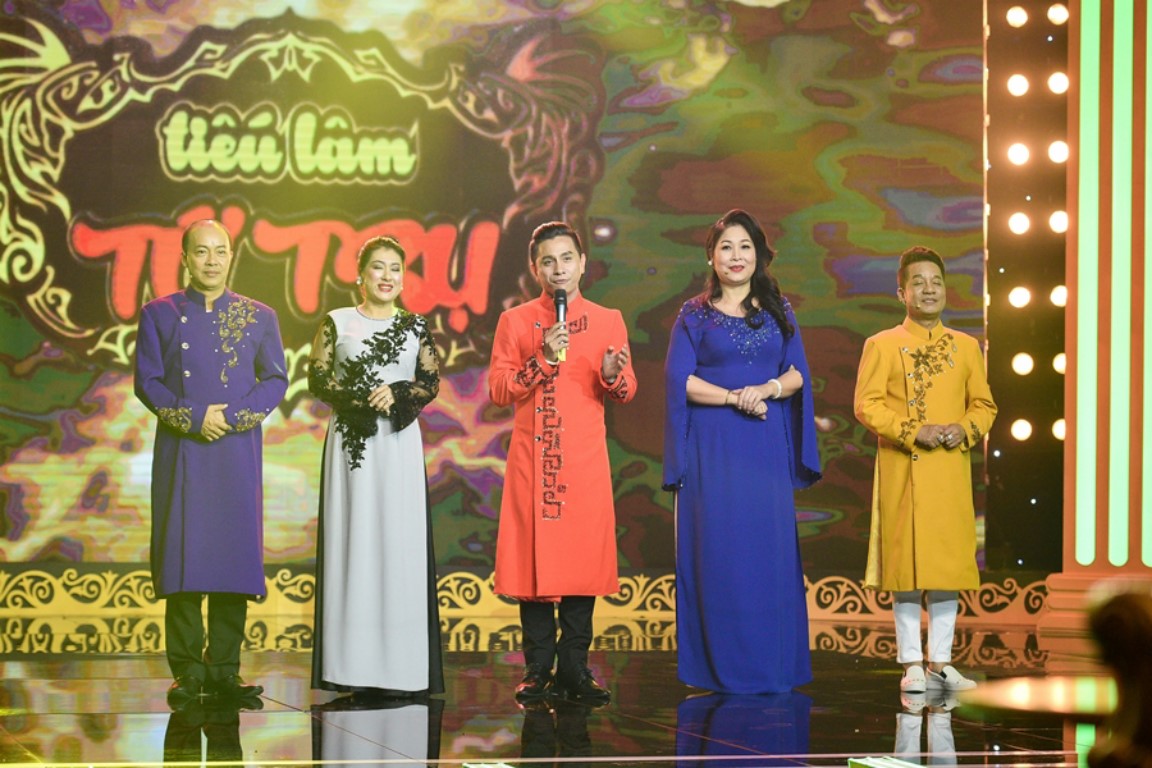 Ban Giám Khảo