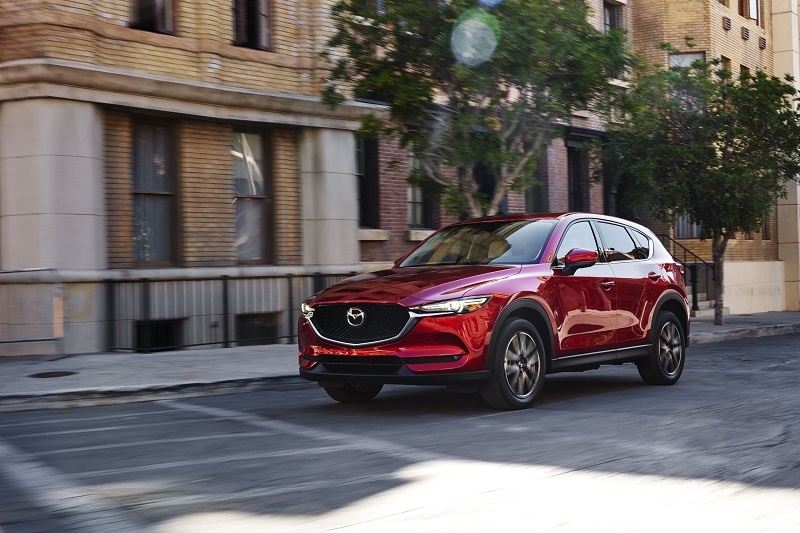 Kia, Mazda đua nhau giảm giá 'kịch sàn&quot;