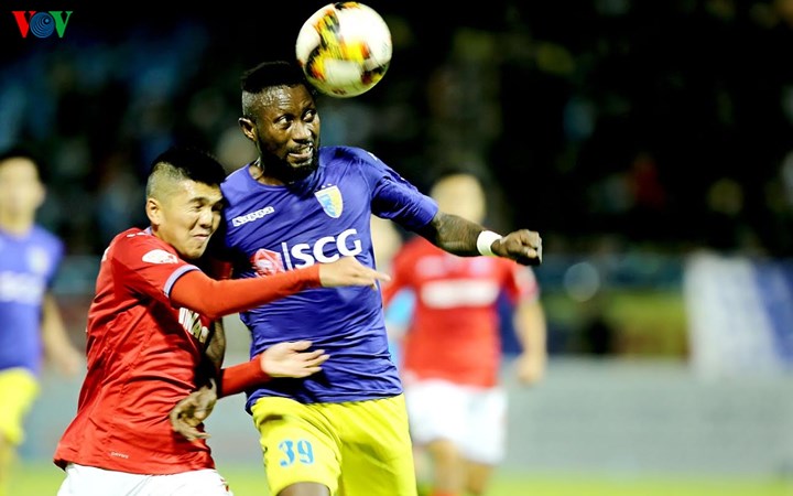 Dù sau đó, Hà Nội FC có thêm bàn thắng của Samson từ pha đánh đầu.Và Lloris ghi thêm một bàn trong những phút bù giờ. Nhưng như vậy là chưa đủ.