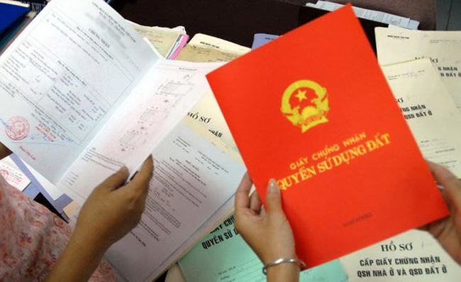 Bộ Tài nguyên và Môi trường: Người dân được giữ nguyên sổ đỏ cũ