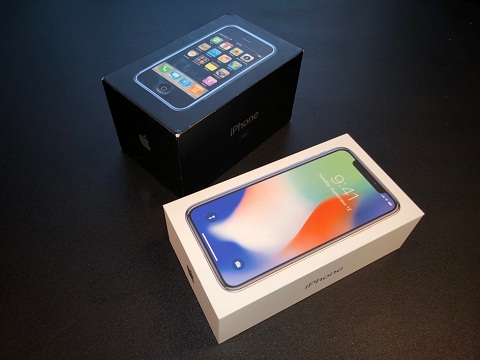 6 điểm khác biệt giữa iPhone X và iPhone đời đầu