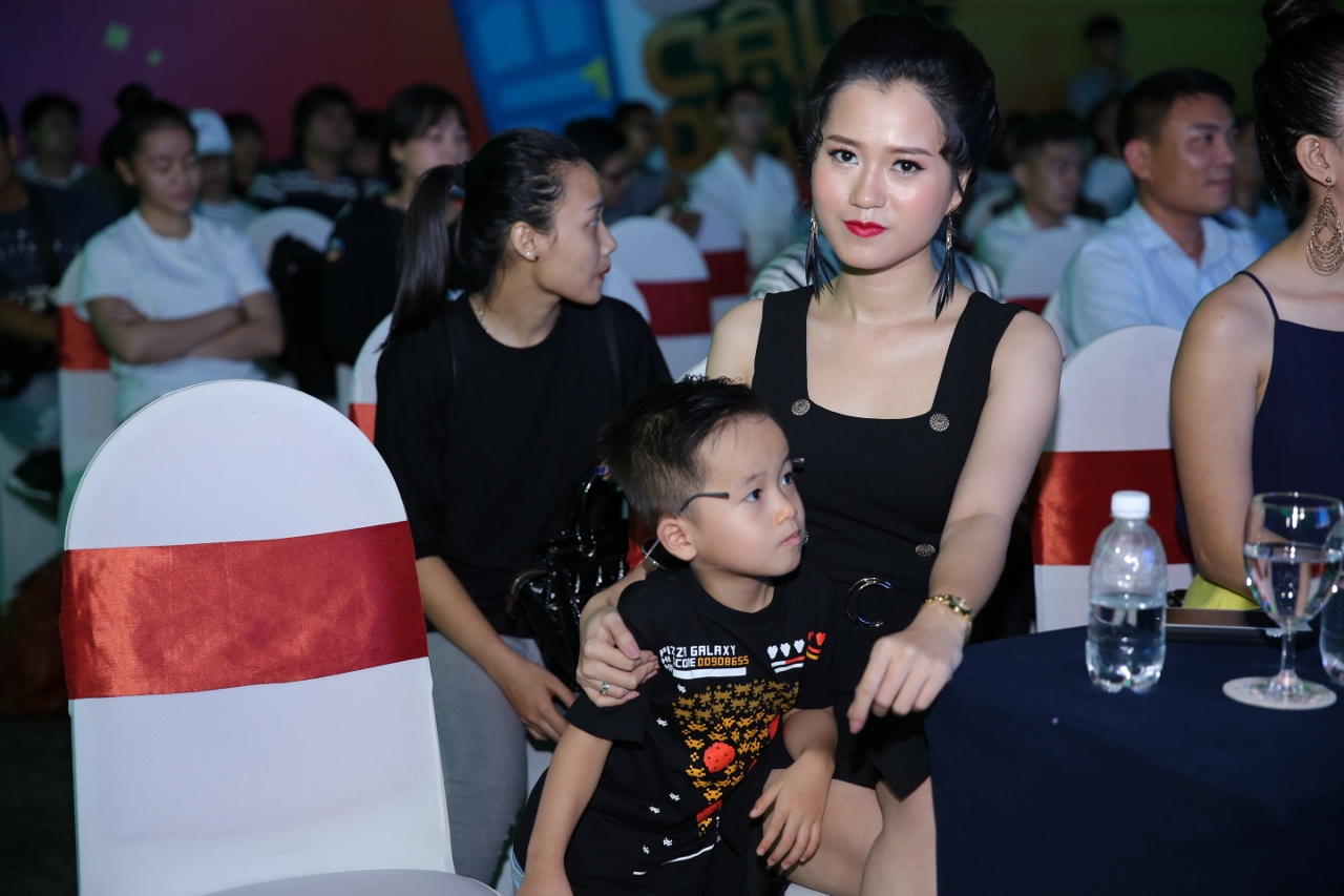 Diễn viên Lâm Vỹ Dạ