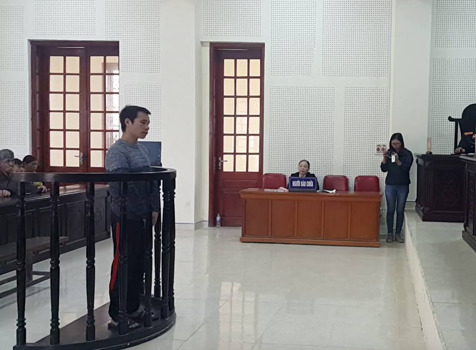 Đoạt mạng hàng xóm vì cái đuôi bò, lĩnh án chung thân