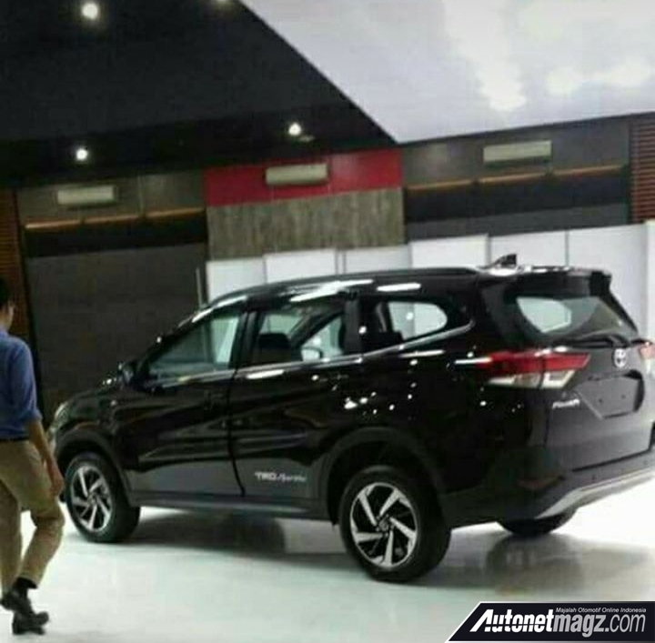 Hình ảnh SUV cỡ nhỏ Toyota Rush 2018 sắp ra mắt