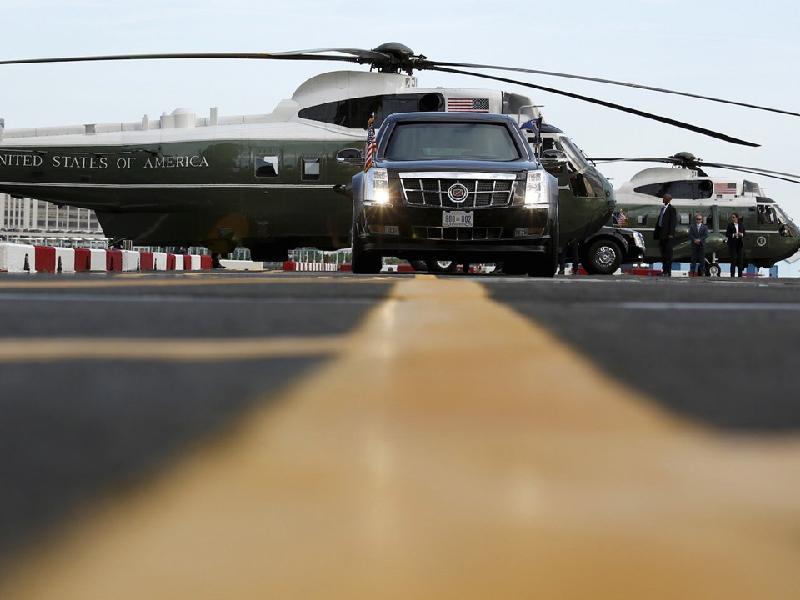 Mỗi lần Marine One cất cánh đều có một số trực thăng giống hệt bay bên cạnh làm 