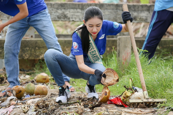Đến với Miss Earth 2017, Hà Thu tự tin mang chiến dịch Mùa Hè Xanh 2017 để giới thiệu với bạn bè quốc tế. Cụ thể, trong chiến dịch Mùa Hè Xanh 2017 vừa qua, Hà Thu đã cùng các bạn sinh viên tự tay xuống đường dọn dẹp kênh rạch ô nhiễm, thu gom rác thải và tuyên truyền để người dân giữ vệ sinh môi trường sống.