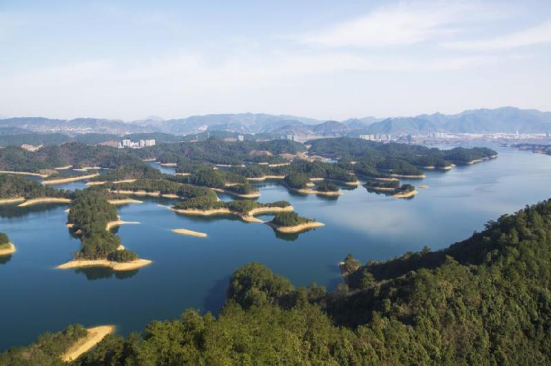 Hồ Thiên Đảo, Trung Quốc: 