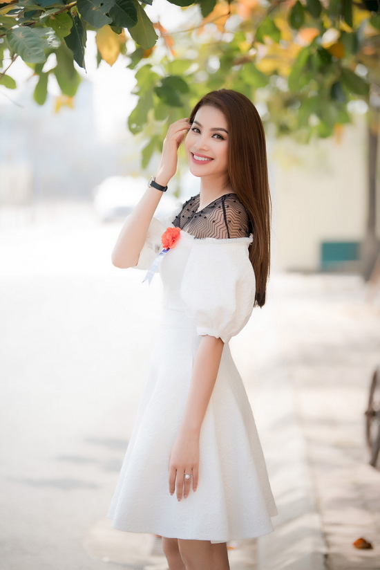 Nhận lời mời của Hiệp hội JLAN- Hiệp hội tiếng Nhật dành cho các quốc gia không sử dụng chữ Hán, với vai trò là đại sứ của Hiệp hội, hoa hậu Phạm Hương đã có nhiều hoạt động tại Hà Nội trong hai ngày vừa qua.