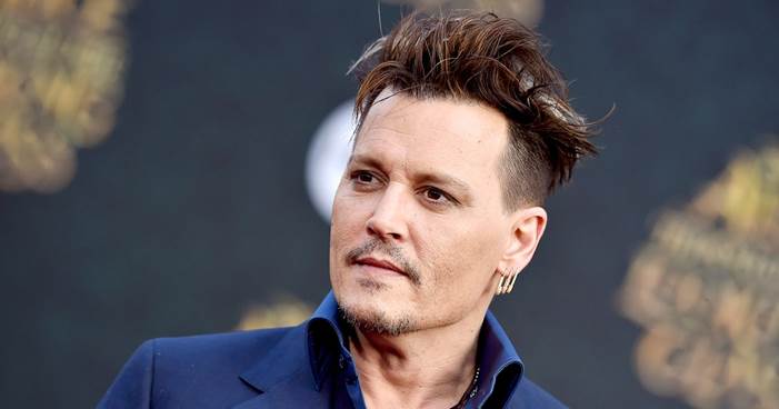 và thuyền trưởng tàu Ngọc Trai Đen trong Pirates of the Caribbean  – Johnny Depp sẽ cùng nhau “góp tiếng” trong dự án hoạt hình đình đám Sherlock Gnomes: Thám Tử Siêu Quậy