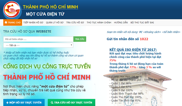 2. Thực hiện các dịch vụ hành chính công nhanh chóng: Với smart city, các thủ tục hành chính công được cung cấp dưới hình thức trực tuyến (qua Internet), cho phép người dân có thể thực hiện đăng ký tại nhà, thanh toán qua giao dịch điện tử và nhận kết quả qua dịch vụ bưu điện.