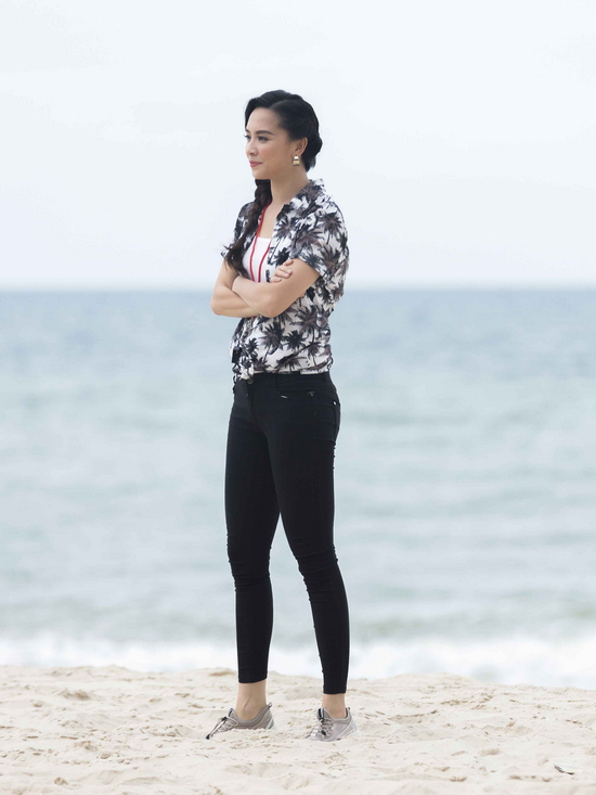 Á hậu Dương Trương Thiên Lý cũng có mặt để động viên tinh thần các thí sinh và tiết lộ “sẽ gặp lại nhau trong phần thử thách sau”. Những bài tập không chỉ giúp thí sinh có được vóc dáng đẹp mà còn tăng độ bền cơ thể, qua đó nâng cao tinh thần, giảm bớt căng thẳng.