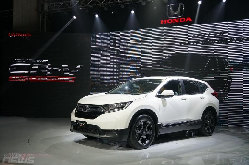 Soi mẫu CR-V thế hệ mới vừa ra mắt thị trường Việt