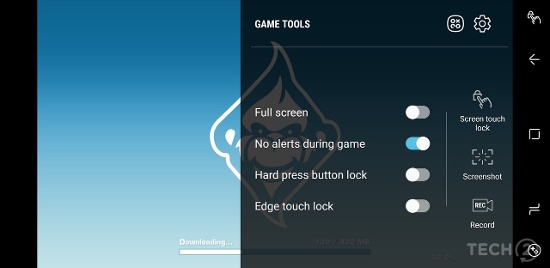 Game Tools trên Galaxy S8 lại đi kèm một loạt các công cụ hữu ích dành cho game thủ như: Quay màn hình kèm camera trước, chụp màn hình của game, vô hiệu hoá các phím điều hướng ảo để hạn chế việc bấm nhầm khi chơi game, thiết lập mức đồ hoạ của game để tiết kiệm pin, kéo dài thời gian chơi game nhiều nhất có thể ...