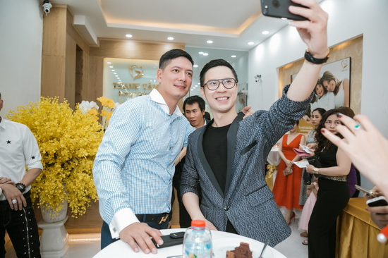 Bình Minh - MC Anh Quân