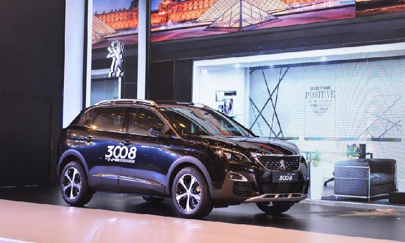 Bộ đôi xe gầm cao Peugeot 3008 và 5008 trình làng khách hàng Việt