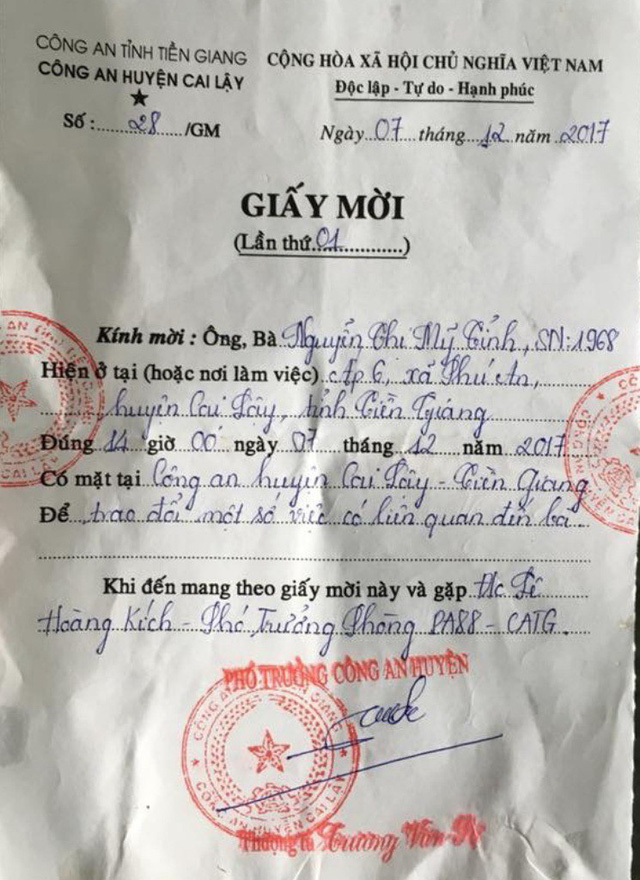 Công an mời bà Tỉnh lên làm việc.