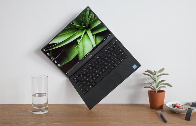 Ưu điểm điểm của Dell XPS 13 là màn hình hiển thị QHD tươi sáng, công nghệ InfinityEdge khá tuyệt, bàn phím nhạy và số cổng kết nối hợp lý. Tuy nhiên, chiếc laptop này cũng có nhược điểm là máy quét vân tay và màn hình cảm ứng khiến cho giá thành tổng thể của máy tăng lên, không có tính nănng Windows Hello, vị trí webcam không phù hợp và bàn di chuột khá hẹp. Dell XPS 13 có giá từ 1.099 bảng Anh, hoặc từ 1.249 bảng với màn hình cảm ứng và màn hình QHD của Dell.