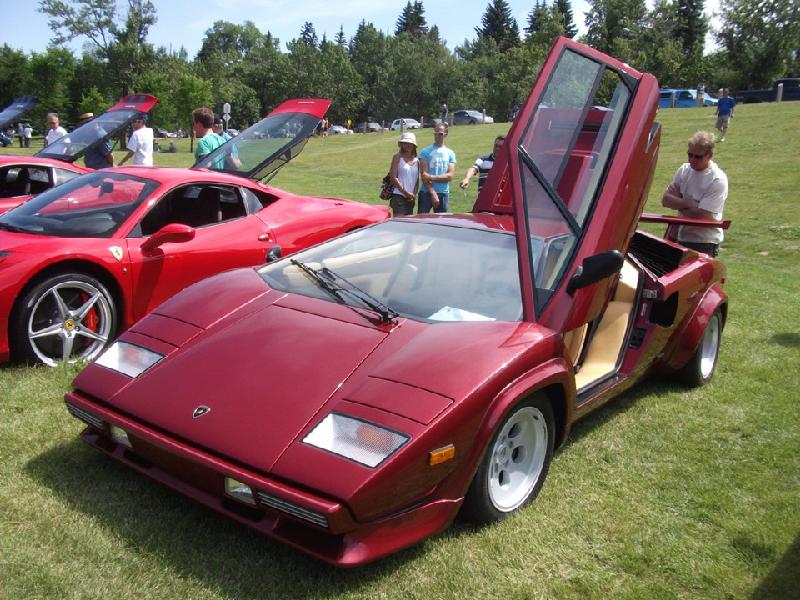 Đường thăng trầm của hãng siêu xe Lamborghini