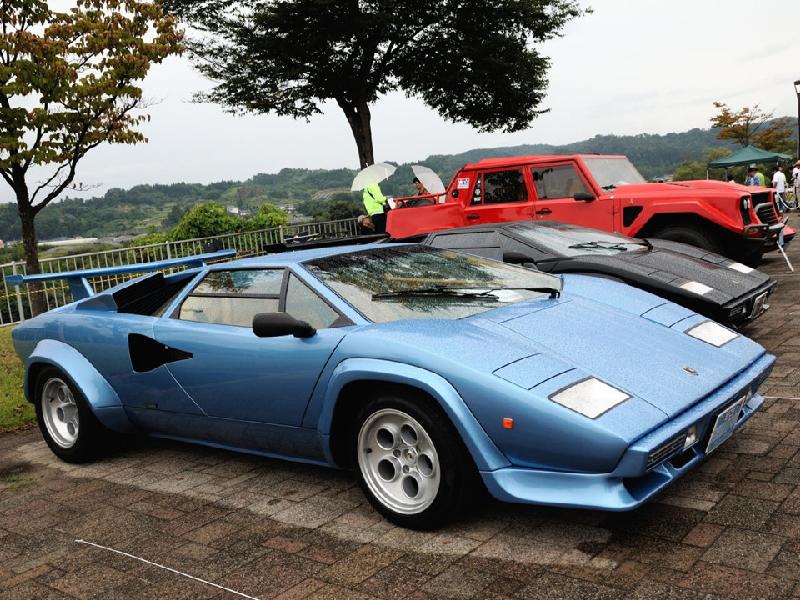 Duong tham tram cua hang sieu xe Lamborghini hinh anh 16