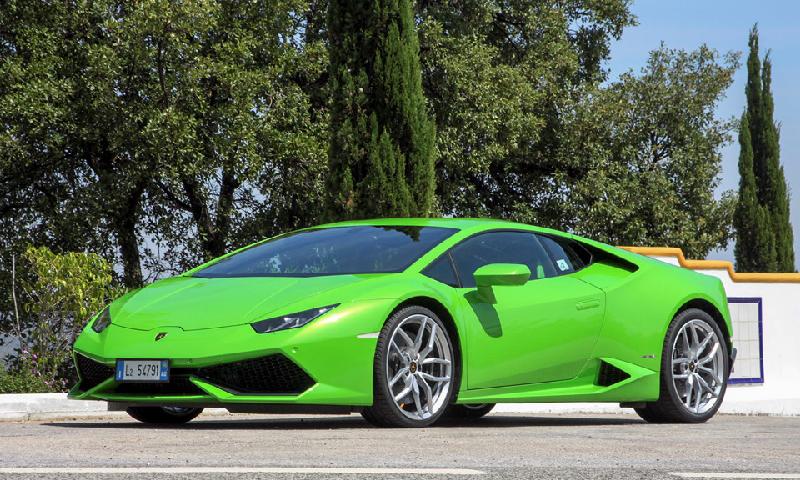 Duong tham tram cua hang sieu xe Lamborghini hinh anh 24