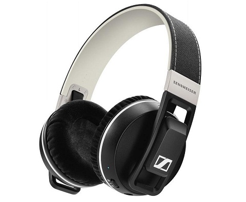 10. Sennheiser Urbanite XL Wireless. Mặc dù Urbanite XL Wireless chưa sánh kịp với Momentum Wireless về độ thoải mái và chất lượng âm thanh, nhưng giá của phụ kiện này cạnh tranh hơn và cung cấp 33 giờ hoạt động sau khi đã được sạc đầy. Âm thanh của Urbanite XL Wireless khá dễ chịu, đặc biệt là khi nghe nhạc. Người dùng đánh giá cao tính năng điều khiển cảm ứng được thiết kế rất hợp lý và trong trường hợp việc sử dụng dây kết nối, bộ điều khiển từ xa với thanh trượt âm lượng tương thích Android và iOS. Điểm đánh giá : 7,29/10. Giá nhà sản xuất : 279 euro.