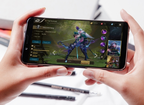 F5 Youth trang bị chip Helio P23 octa-core 16nm xung nhịp 2.5GHz, cùng RAM 3GB và ROM 32GB. Đặc biệt GPU Mali G71 MP2 được trang bị trên F5 Youth hỗ trợ tốt cho các game đồ hoạ cao, 3D.