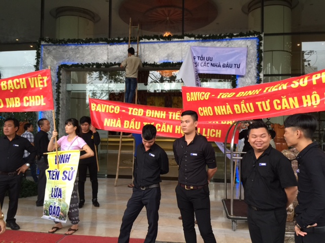 Các nhà đầu tư tiếp tục 