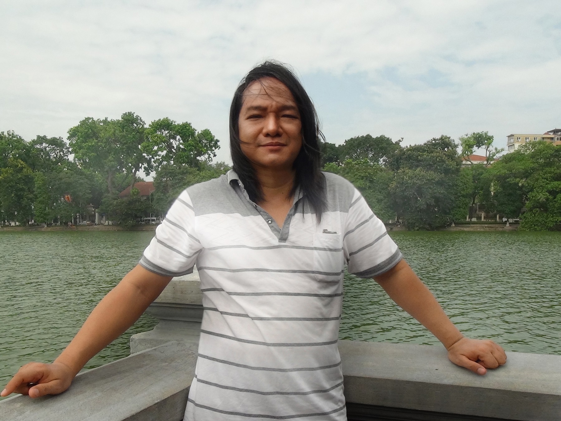 Nghệ nhân tranh cát Lê Phong Giao