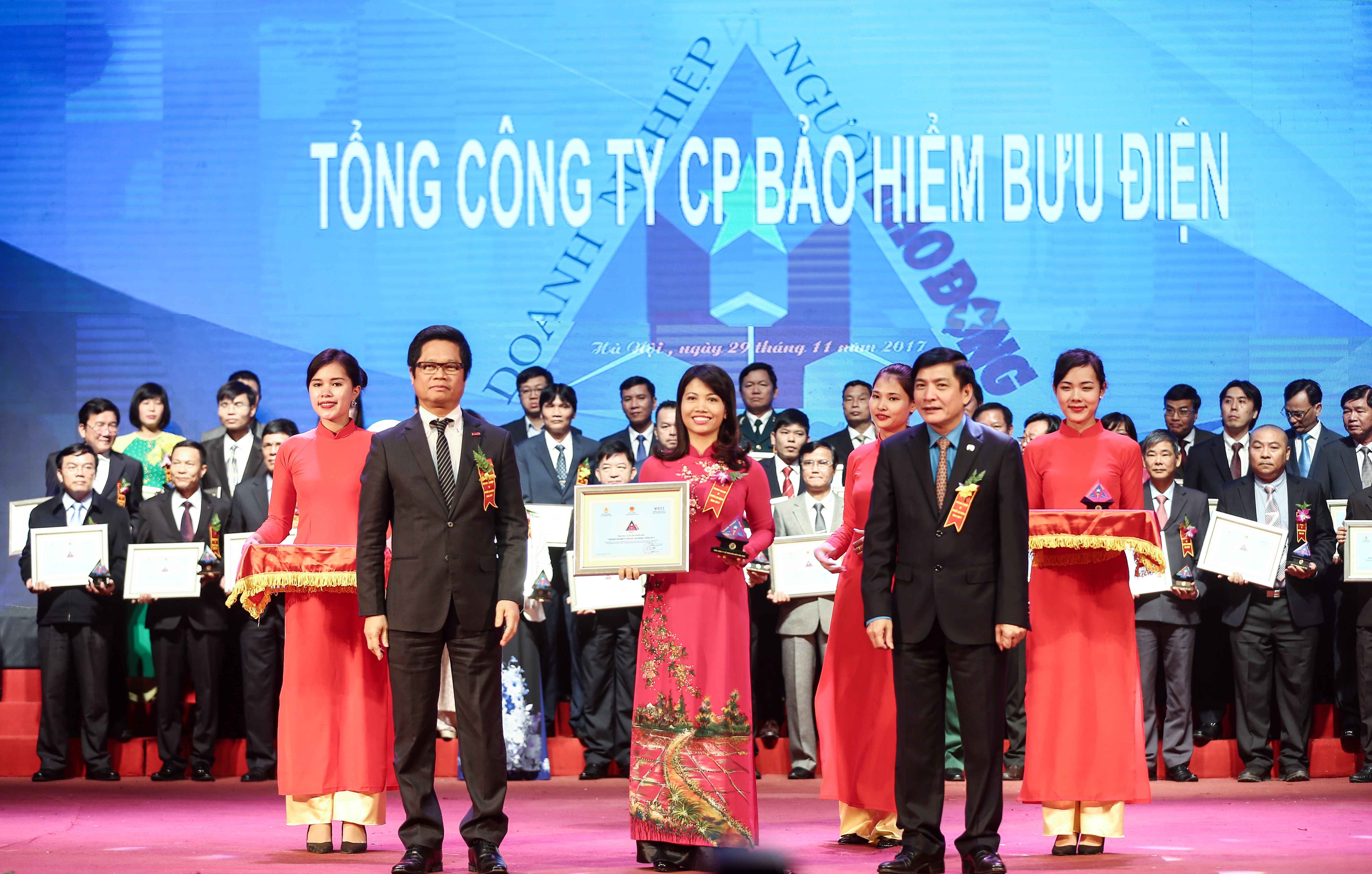 PTI: Con người là yếu tố quyết định thành công