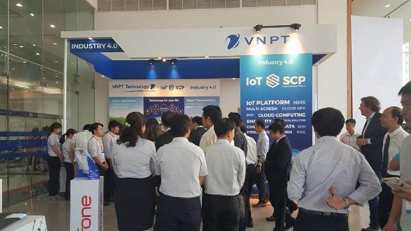 Nhà mạng Việt làm gì để bắt kịp xu hướng chuyển đổi số?