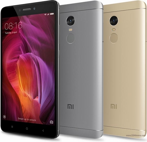 Xiaomi Redmi Note 4 (4,49 triệu đồng). Xiaomi Redmi Note 4 sở hữu vẻ bề ngoài sang trọng không kém gì các thiết bị cao cấp với thiết kế nguyên khối với chất liệu kim loại chắc chắn. Xiaomi trang bị cho Redmi Note 4 màn hình kích thước 5.5-inch độ phân giải 1080 x 1920 pixels cùng tấm nền IPS LCD. “Trái tim” của Redmi Note 4 là chip Snapdragon 625 mạnh mẽ đi kèm 3 GB RAM và 32 GB bộ nhớ trong. Máy được hỗ trợ khe cắm thẻ nhớ mở rộng MicoSD tối đa lên tới 128 GB cùng kết nối 4G tốc độ cao. 