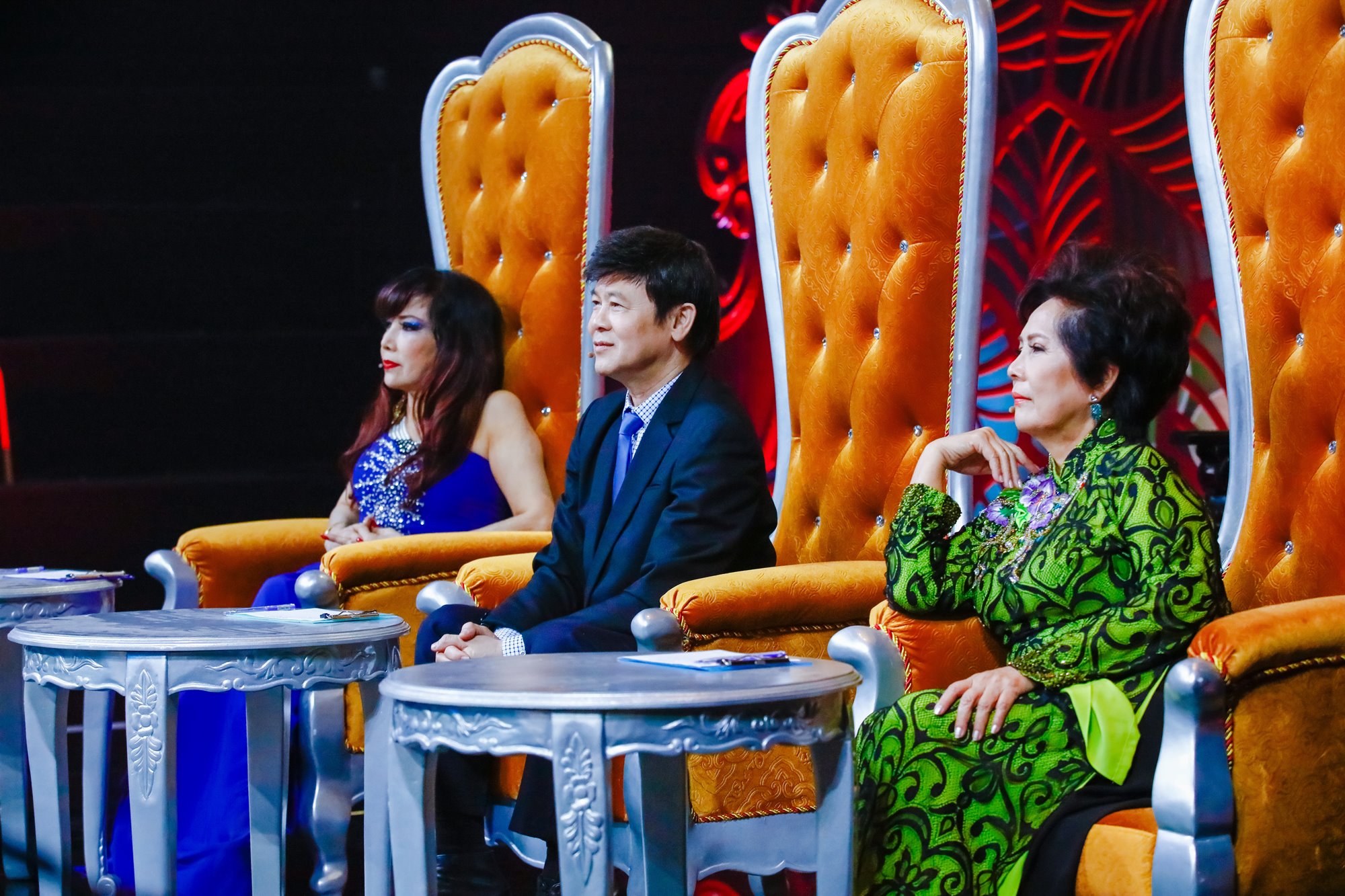 Ban Giám Khảo