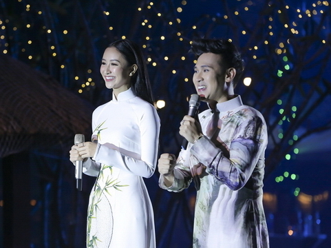 Hà Thu tự tin hát bolero trước thần tượng Hương Lan