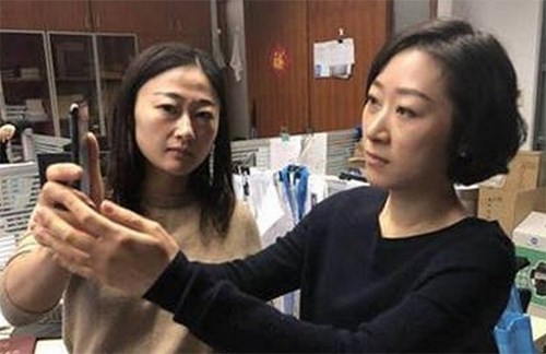 Yan và đồng nghiệp. Ảnh: Scmp