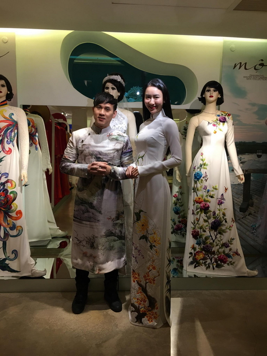 Trở lại quê hương miền Trung tham gia biểu diễn, Hà Thu chia sẻ cô rất trông chờ vào show thời trang sắp tới. “Đây là một show được tổ chức bài bản, trau chuốt từ thiết kế trang phục cho đến ý tưởng dàn dựng sân khấu, cảnh trí…Được mời tham gia chương trình là một vinh hạnh cho không chỉ Hà Thu mà còn của tất cả các anh chị em nghệ sĩ”