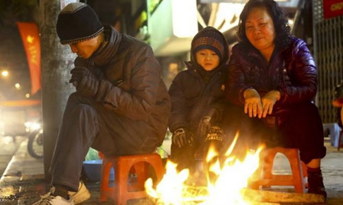 Thời tiết 17/12: Hà Nội rét 9 độ, bão sắp vào biển Đông
