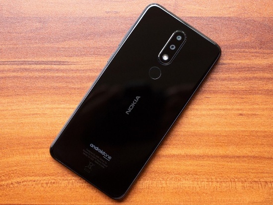 Hướng tới nhu cầu giải trí nên Nokia 5.1 Plus được trang bị cấu hình phần cứng tốt với chipset MediaTek Helio P60, RAM 3GB và bộ nhớ trong 32GB, có hỗ trợ khe cắm thẻ nhớ mở rộng. Cấu hình này giúp thiết bị chạy mượt trơn tru hầu hết mọi nhiệm vụ, cả các nhiệm vụ nặng như chiến game 3D.