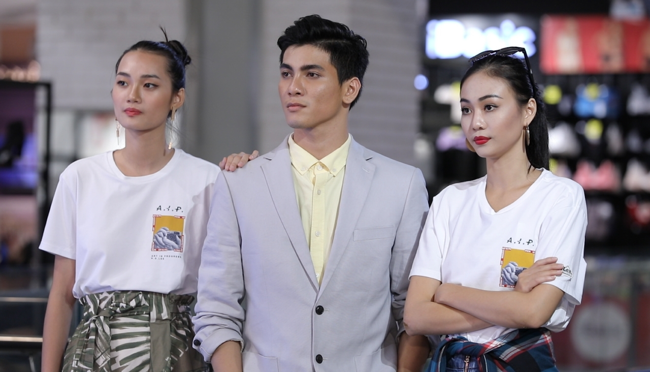 Team Võ Hoàng Yến